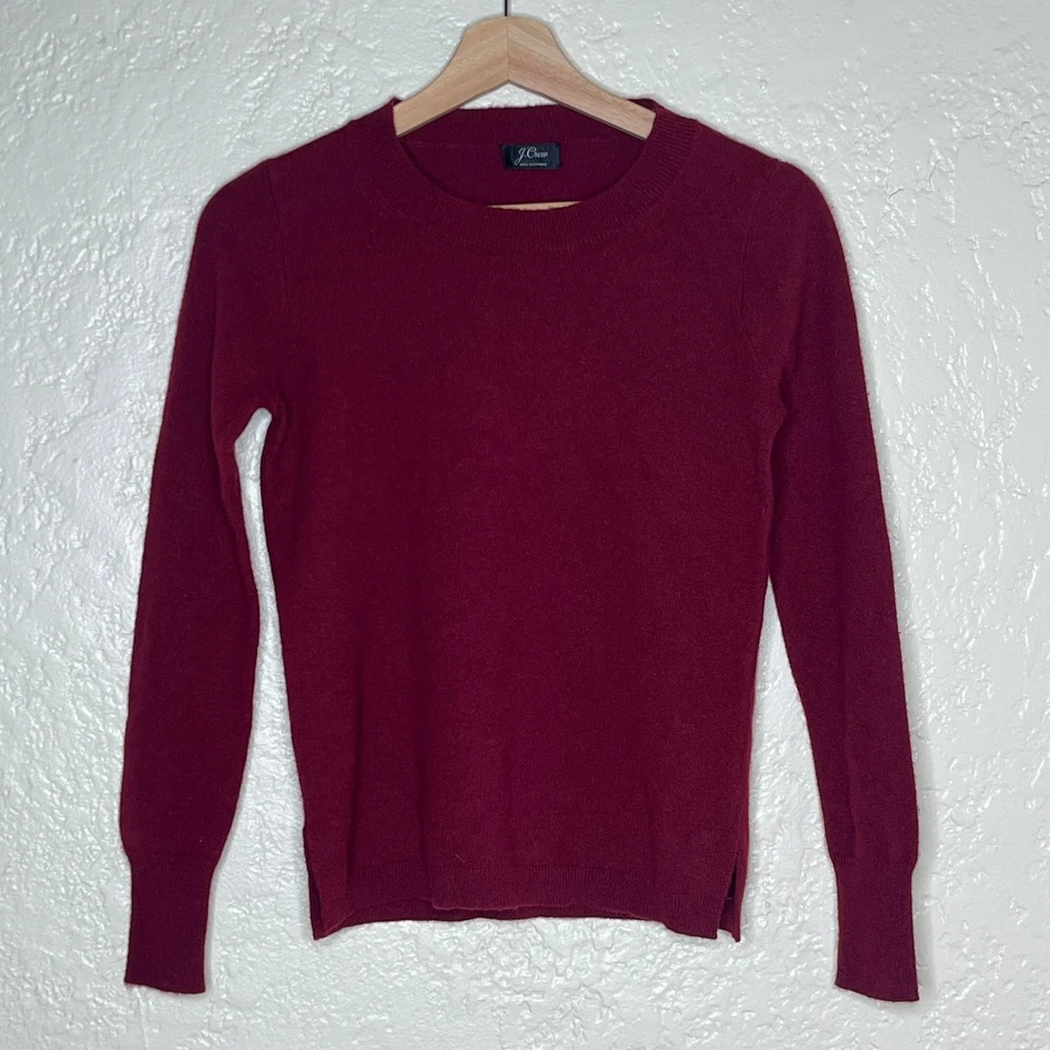J. Suéter Crew Para Mujer Borgoña Cachemira Calce Ajustado Cuello Redondo Talla XS Foto 1 de 4
