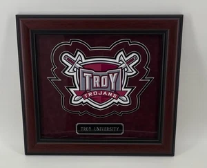 Troja Universität Trojaner handgeschnitztes Logo mit Platte - Bild 1 von 1