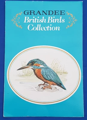 Grandee  Cigar Cards BRITISH BIRDS COLLECTION Full set 32 Cards on Wallchart - Image 1 of 4