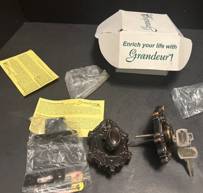 Grandeur Single Cylinder DEADBOLT Victoriano atemporal Bronce Entrada con llave Nuevo en caja Foto 1 de 4