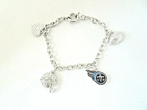 NFL New Tennessee Titans Women's Charm Bracelet with Crystals 7.5 INCHES Long - Bild 1 von 1