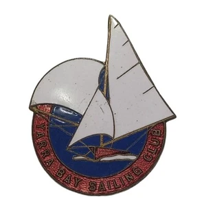 Vintage Yarra Bay Sailing Club enamel Badge   - Picture 1 of 4
