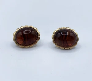 VINTAGE ESTATE AVON GOLD TONE OVAL AMBER CLIP ON EARRINGS - Picture 1 of 12