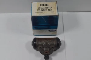 1986-1992 NOS FORD MERCURY CARS REAR WHEEL CYLINDER E6DZ-2261-A - Picture 1 of 5