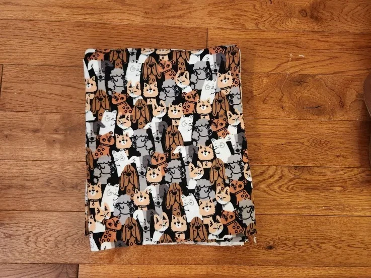 Tela con estampado de cachorro de franela JoAnne's 100 % algodón de 3 yardas - ¡1 PIEZA! Foto 1 de 1