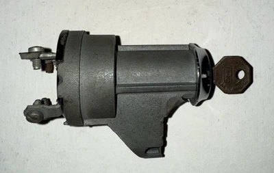 1952 1953 1954 1955 Oldsmobile Ignition Switch Delco-Remy 1116504 - Image 1 of 4