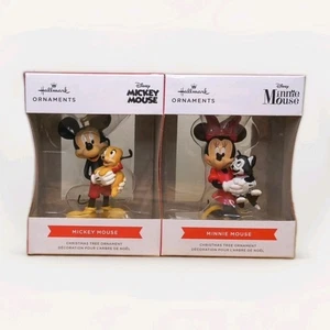 Disney Mickey 2023 con Plutón y Minnie con adorno de Navidad para gato sello exclusivo  - Imagen 1 de 10