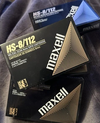 Cartuchos de datos Maxell HS-8/112 de escaneo helicoidal de 8 mm - NUEVO lote de 4 Foto 1 de 3