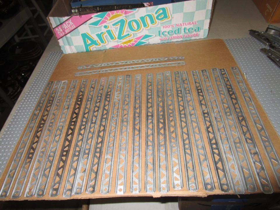 VINTAGE GILBERT ERECTOR SET PARTS LOT OF 23--10"  GIRDERS-PART C - Image 1 of 1