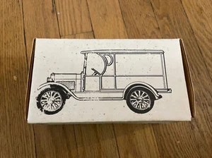 Chevrolet 1923 1/2 Ton Truck Bank Ertl 1:25 Scale Die Cast - Picture 1 of 6
