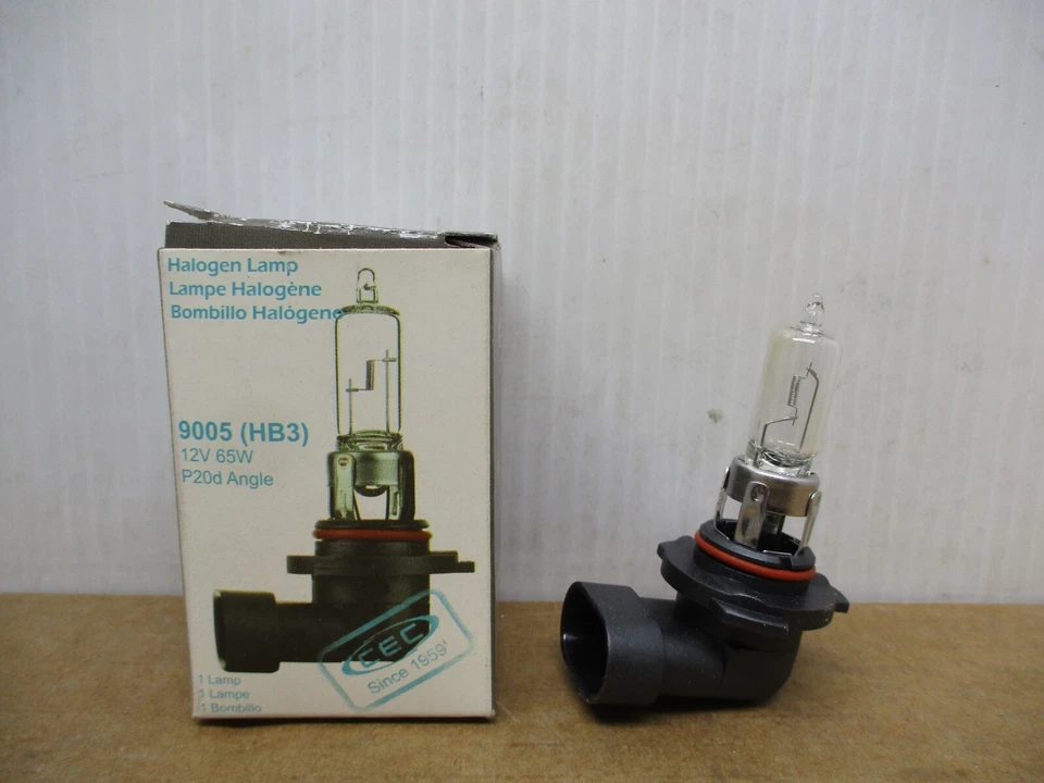 Галогенная лампа CEC Industries 9005 (HB3) 12 В 65 Вт угол P20d - Изображение 1 из 4