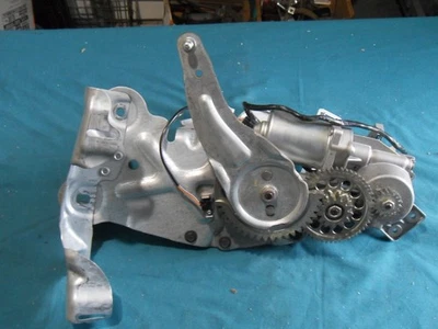 Genuine GM 2007-2009 Chevrolet Liftgate Motor Actuator Control Module 25889603 - Image 1 of 4