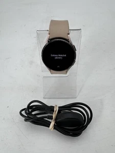 Samsung Watch 4 - SM-R865U - Rose Gold - 40mm - Cellular Unlocked - Photo 1 sur 8