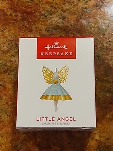 Hallmark 2022 Keepsake 1.5" Miniature Ornament , Little Angel with Heart 23-22 - Picture 1 of 3