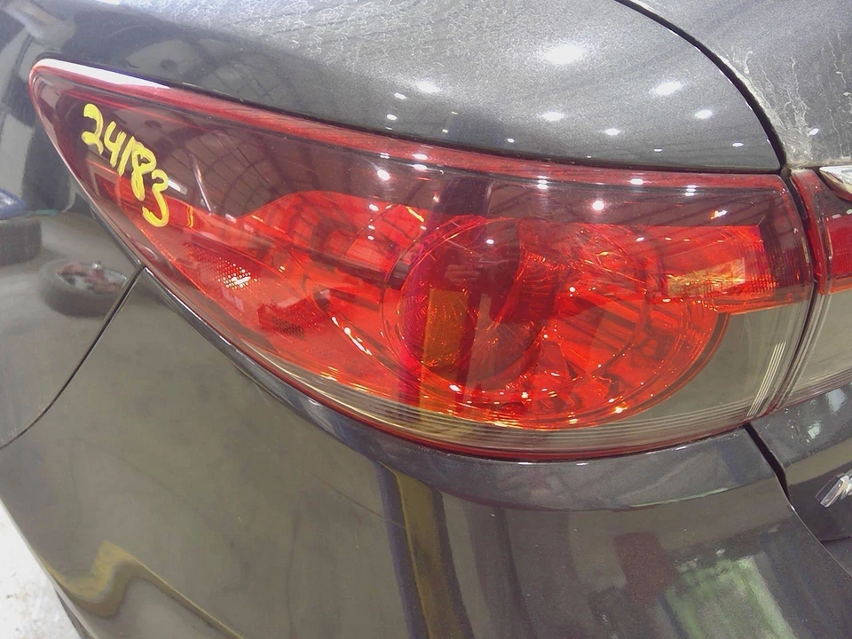 Conjunto de lanterna traseira de LED 14-17 Mazda 6 lado esquerdo do motorista fabricante de equipamento original GJR951160A - Imagem 1 de 1