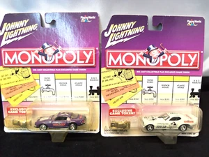 (2) Johnny Lightning Monopoly Die-Cast Camaro Satellite mit Token NEU auf Karte - Bild 1 von 8