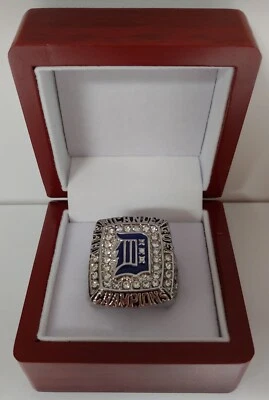 Anillo banderín Iván Rodríguez - 2006 Detroit Tigers AL con caja de exhibición de madera Foto 1 de 4