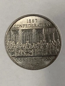1982 Canada 1 Dollar Coin - Picture 1 of 2