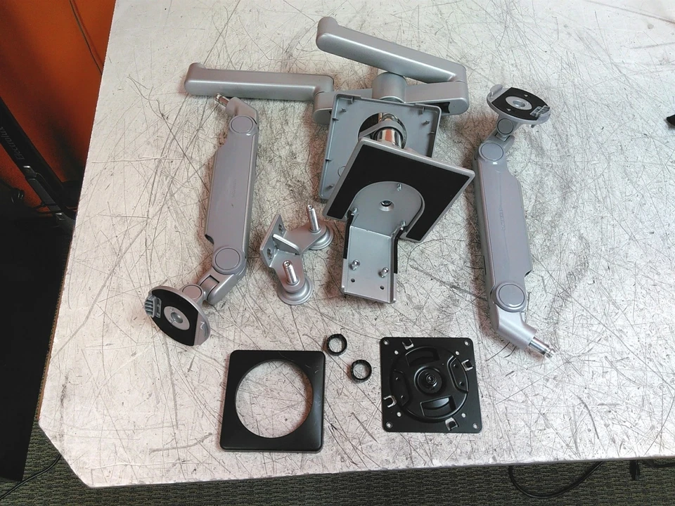 Humanscale M2.1 Dual Monitor Arm Mount Clamp Style One Plate - Image 1 of 4