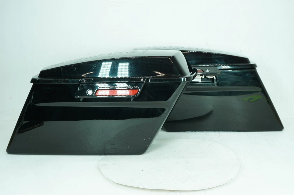 2007 Harley Touring FLHX Street Glide OEM Left Right Saddlebags Luggage NOKey - Image 1 of 4