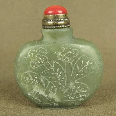 Botella de tabaco antigua botánica tallada china con tapa superior de coral rojo Foto 1 de 4