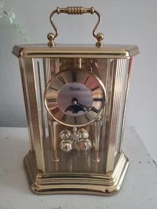 VINTAGE Versailles UHR DEUTSCHLAND QUARTZ GETESTET UND FUNKTIONIERT. - Bild 1 von 7