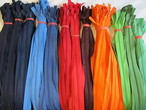 ( 2,10 €/ Stück)  2 Kunststoff Kleider Reißverschluß Farben & Längen zu Auswahl  - Picture 1 of 13