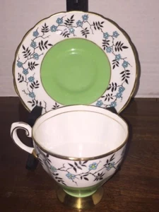 Tuscan Cup And Saucer Green And White Art Deco Design Gold Trim Bone China - Picture 1 of 5