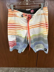 Volcom Herren Cinch Fly Pure Function Stretch Boardshorts Gr: 29 - Bild 1 von 10