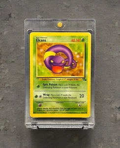Pokemon WOTC 1999 Ekans Fossil Set Karte 46/62 Vintage Near Mint - Bild 1 von 2