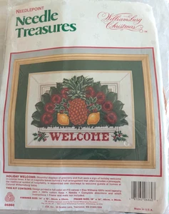 WILLIAMSBERG CHRISTMAS Welcome Needlepoint Kit Needle Treasures 06860 14" x 10" - Picture 1 of 5