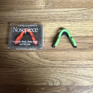 Oakley Rasierklingen Nasenstücke!! - Bild 1 von 2