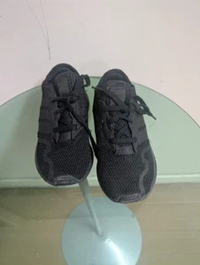 Size 10K- Adidas Black Boys Shoes - Picture 1 of 6