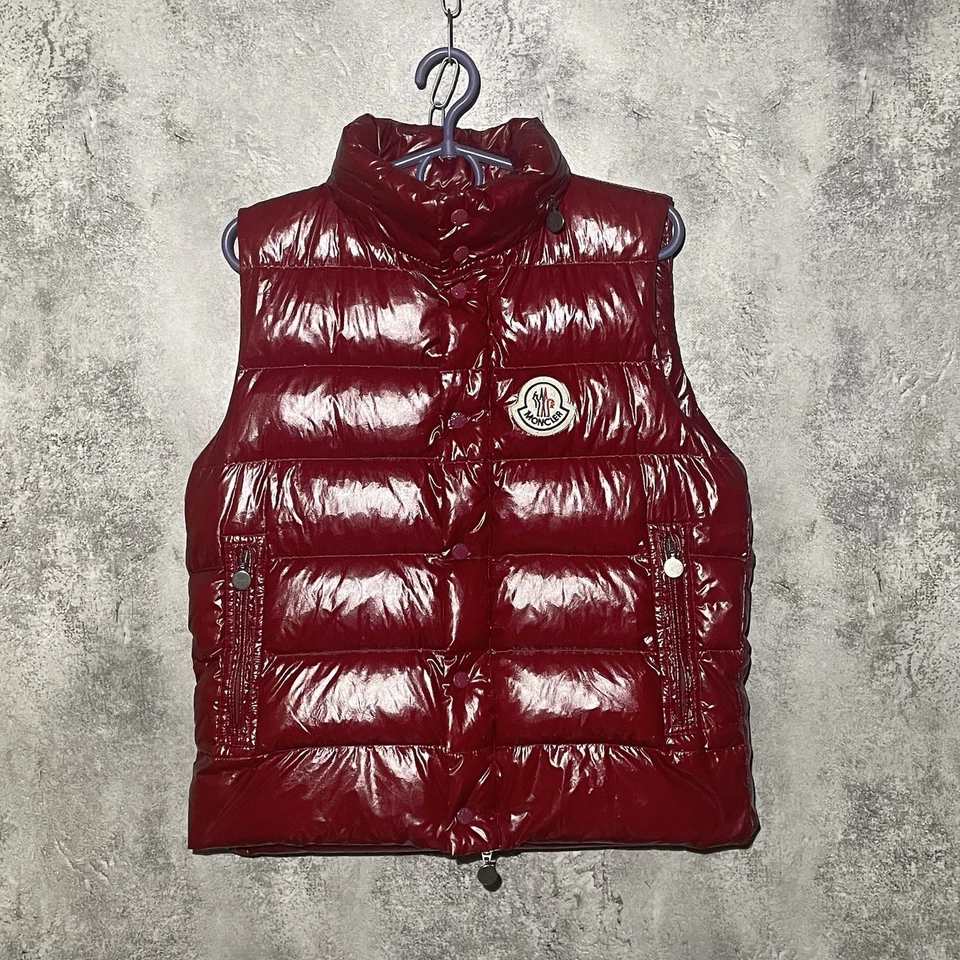 Authentic Men Moncler Vest Sleeveless Red Down Puffer Vest Vintage size 2 Medium - Image 1 of 4