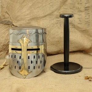 Kreuzritter großer Helm Mittelalter Tempelritter Helm mit Ständer Messingkreuz LARP - Bild 1 von 7