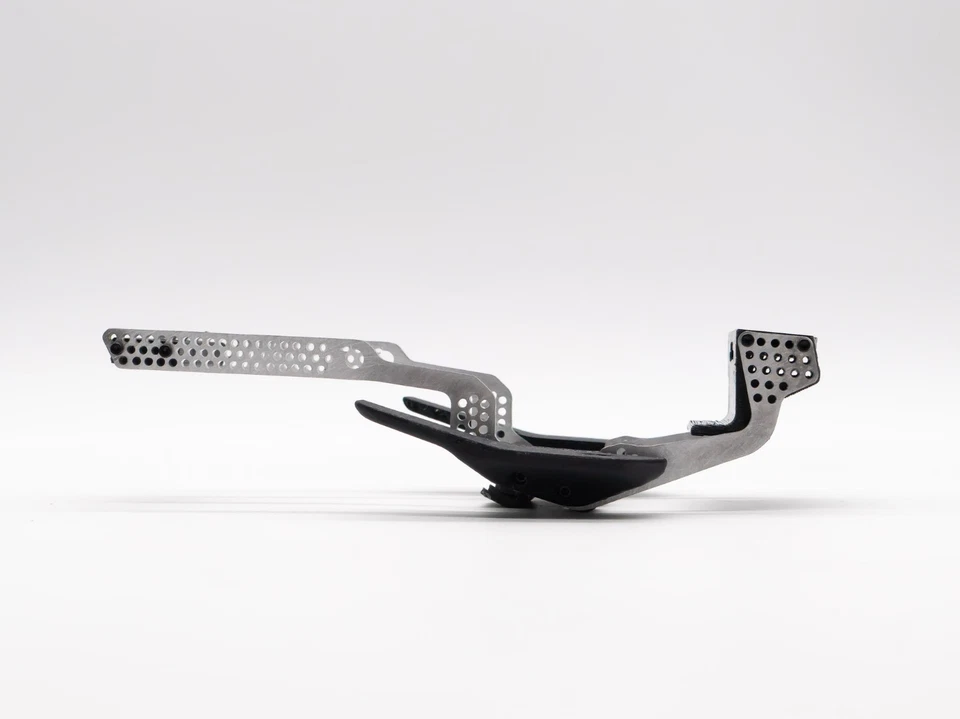 SCX24 comp chassis. 15 degree skid, adjustable link geometry, sliders and skid. - Image 1 of 4