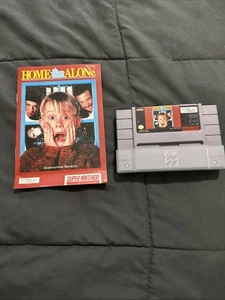 Cartucho SNES 1991 solo en casa auténtico probado con manual excelente estado - Imagen 1 de 5