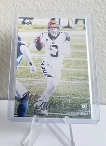 Joe Burrow RC 2020 Panini Chronicles Luminance #201 - Picture 1 of 2