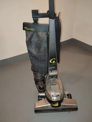 Kirby Staubsauger inklusive komplettes Zubehör, auch Staubsaugerbeutel - Bild 1 von 3