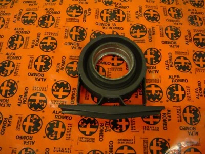 ALFA ROMEO 105/115 BERTONE/GIULIA/SPIDER PROPSHAFT CENTRE SUPPORT NOS - Изображение 1 из 4