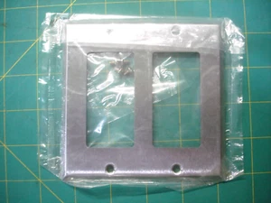 PIASTRA INTERRUTTORE METALLO SPAZZOLATO USCITA INTERRUTTORE/COPERTURA ROCKER DUPLEX SIGILLATA IN FABBRICA - Foto 1 di 2