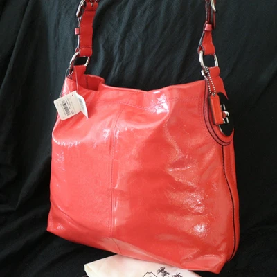 NWT COACH 19755 Peyton Patent Leather Hobo Shoulder Bag Purse NEW - Image 1 of 4