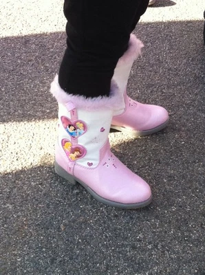 Disney Princess fur boots shoes white pink Cowgirl Rodeo Sparkle Cinderella 9 - Image 1 of 4