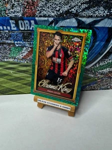 Topps Premier League 2026 - Adam Smith Chrome King Emerald Refractor Parallel - Picture 1 of 2