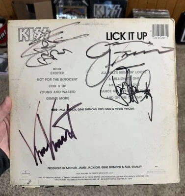 kiss Lick It Up album Signed Paul Stanley Gene Simmons Eric Carr Vinnie Vincent - image 1 of 4