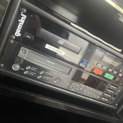 Reproductor de CD de DJ Gemini CD-110 profesional montable en rack único EXCELENTE Foto 1 de 3