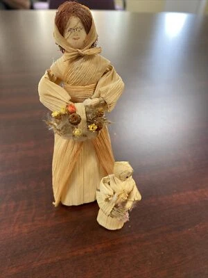 Muñecas cáscara de maíz hechas a mano vintage madre e hija regalo perfecto para el día de la madre Foto 1 de 4