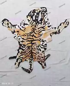 Animal Tige Strike Rug Viscose Silk And Wool Handtufted Rug & Carpet - Picture 1 of 8