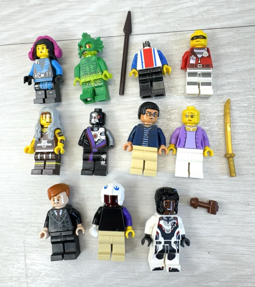 11 LEGO Minifigure Lot – Incomplete Swamp Creature, Jurassic, Nya, Endgame - Image 1 of 4