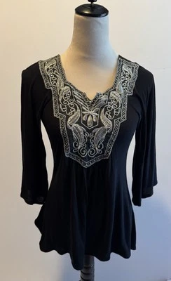 Carrie Allen Women’s Blouse SZ S Black Long Sleeve Silver  V-Neck Embellishment - Image 1 of 4